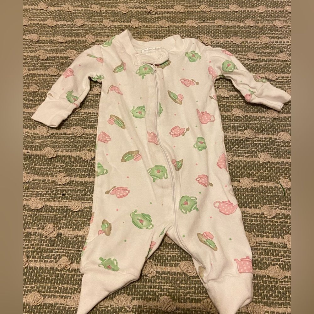 Magnolia Baby teacup teapot onesie 3m g03